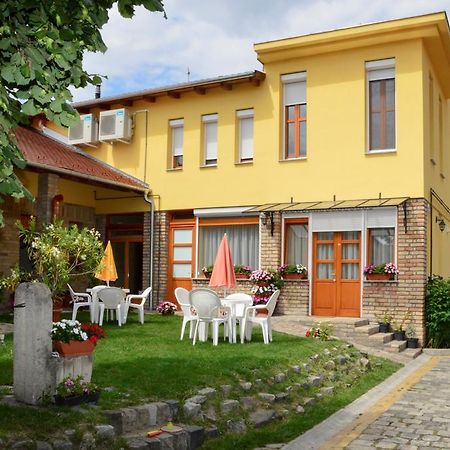 Mediterran Vendeghaz Kecskemét Exterior photo
