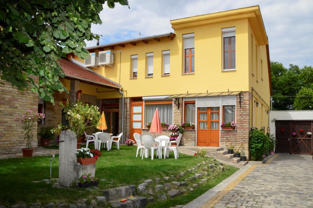 Mediterran Vendeghaz Kecskemét Exterior photo